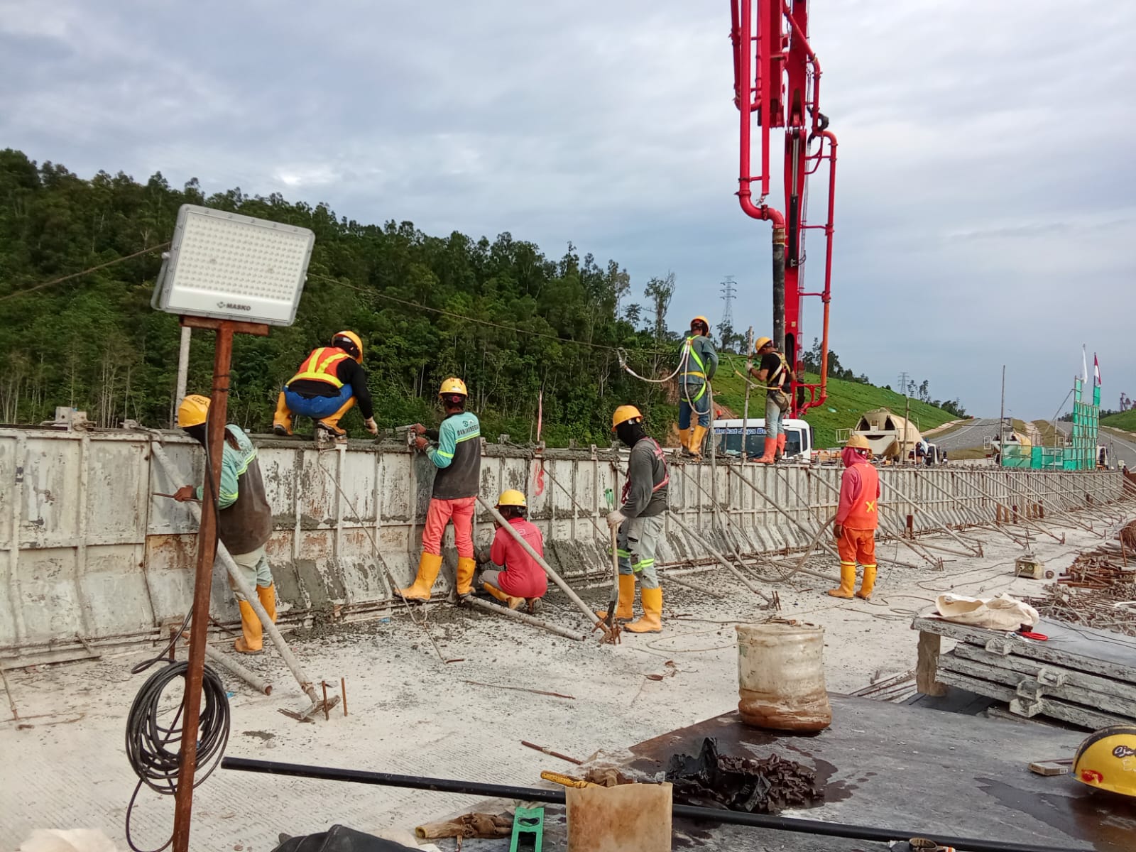 WIKA-PP-Jakon-KSO Pembangunan Jalan Tol IKN Segmen KKT Kariangau - SP Tempdung